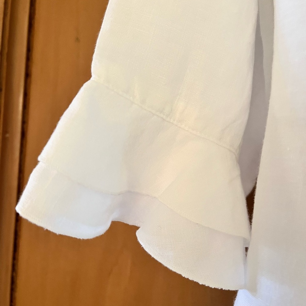 Talbots White Linen Blouse with Floral Embroidery - Picture 5 of 6